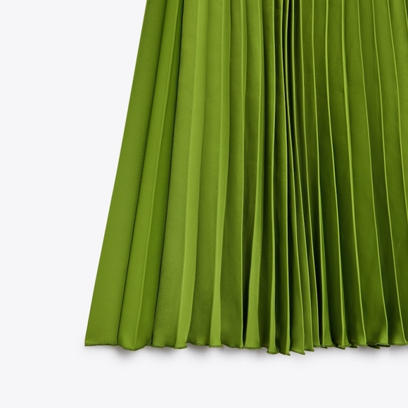 NWT Zara Pleated Midi Skirt - Green - Picture 9 of 9